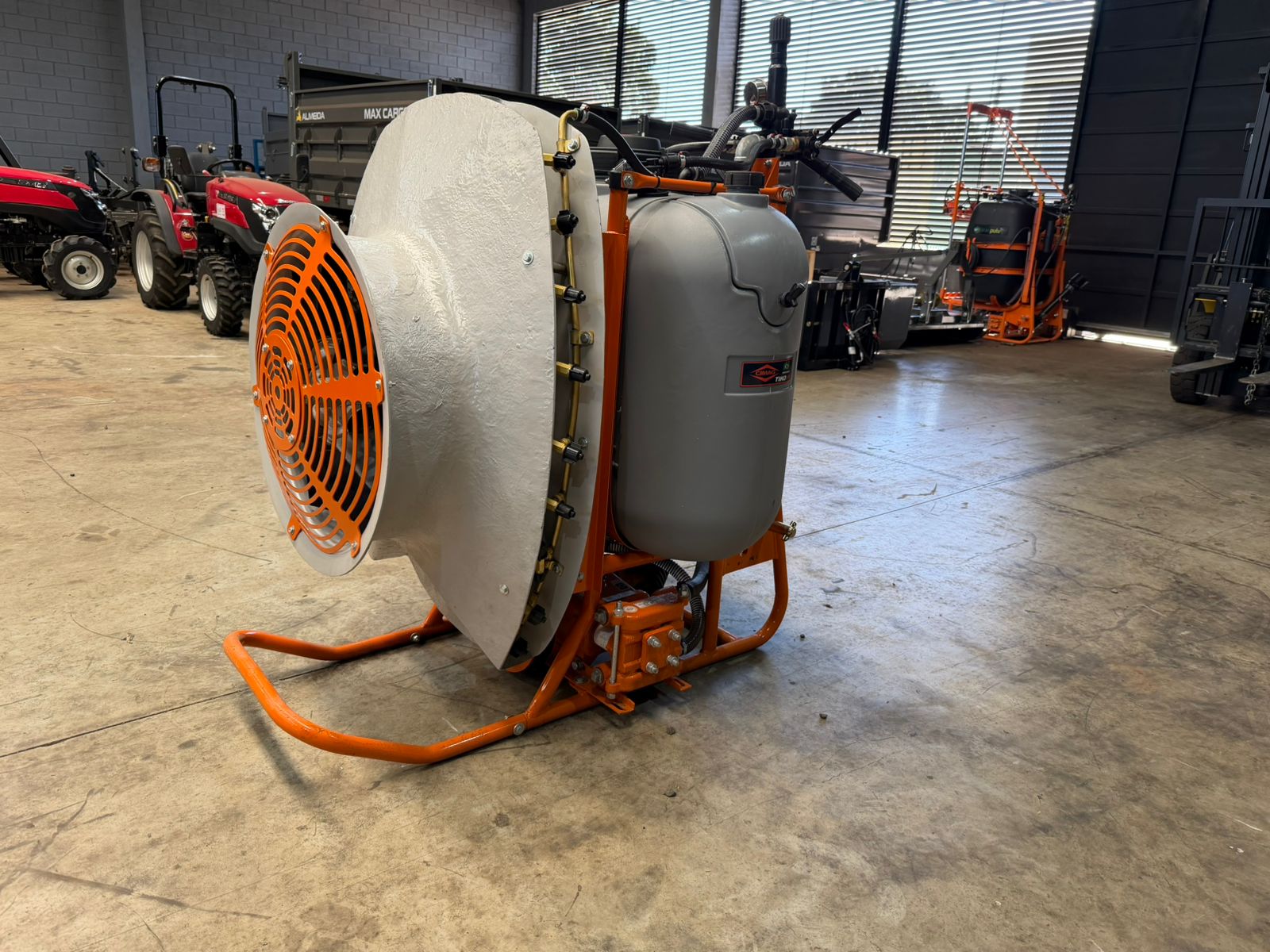 Pulverizador/Atomizador hidráulico, (novo) Marca: Cimag modelo: ATM 250, turbina ,reservatório com capacidade para 250 Litros - Imagem 13