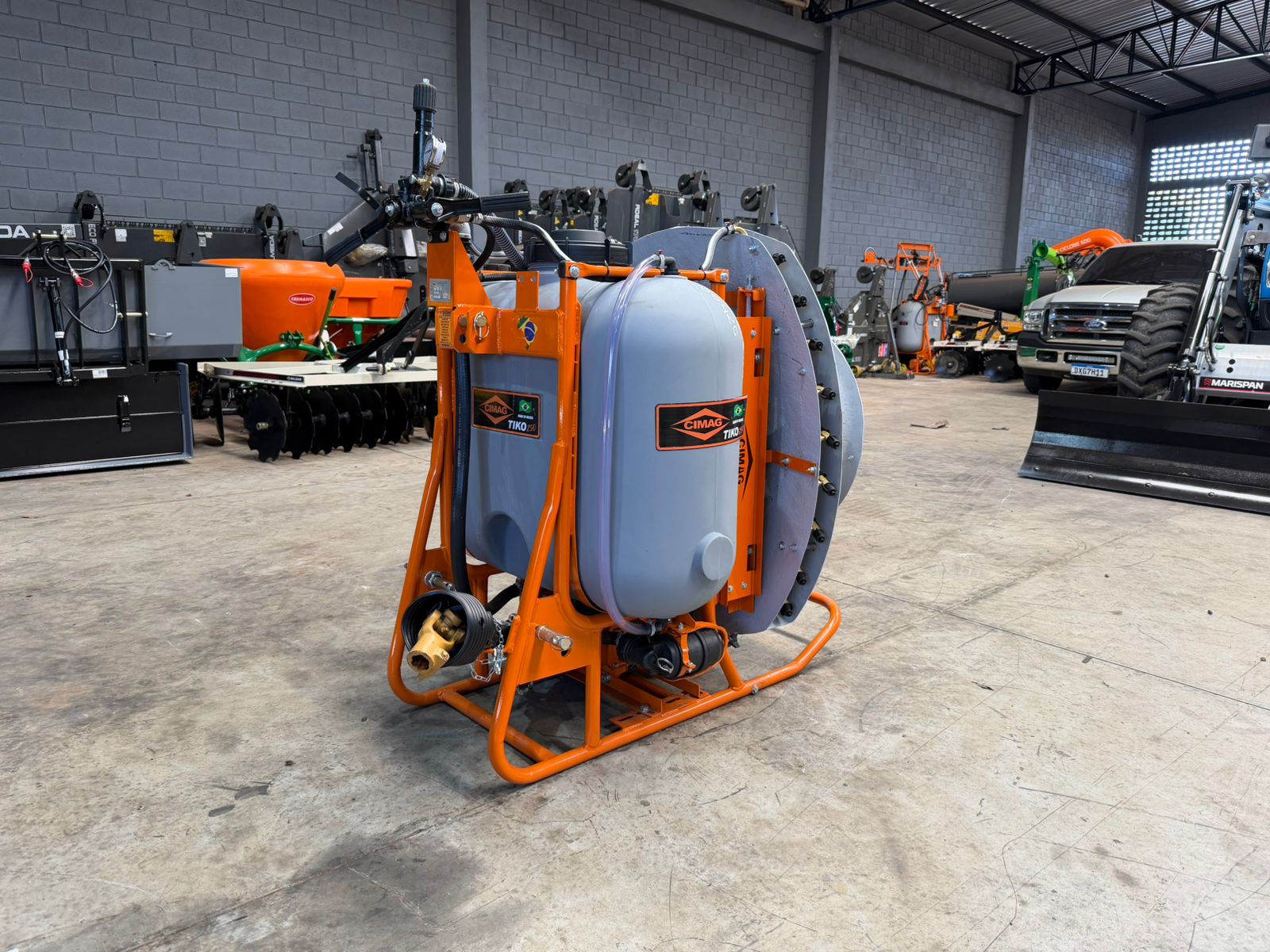 Pulverizador/Atomizador hidráulico, (novo) Marca: Cimag modelo: ATM 250, turbina ,reservatório com capacidade para 250 Litros - Imagem 2