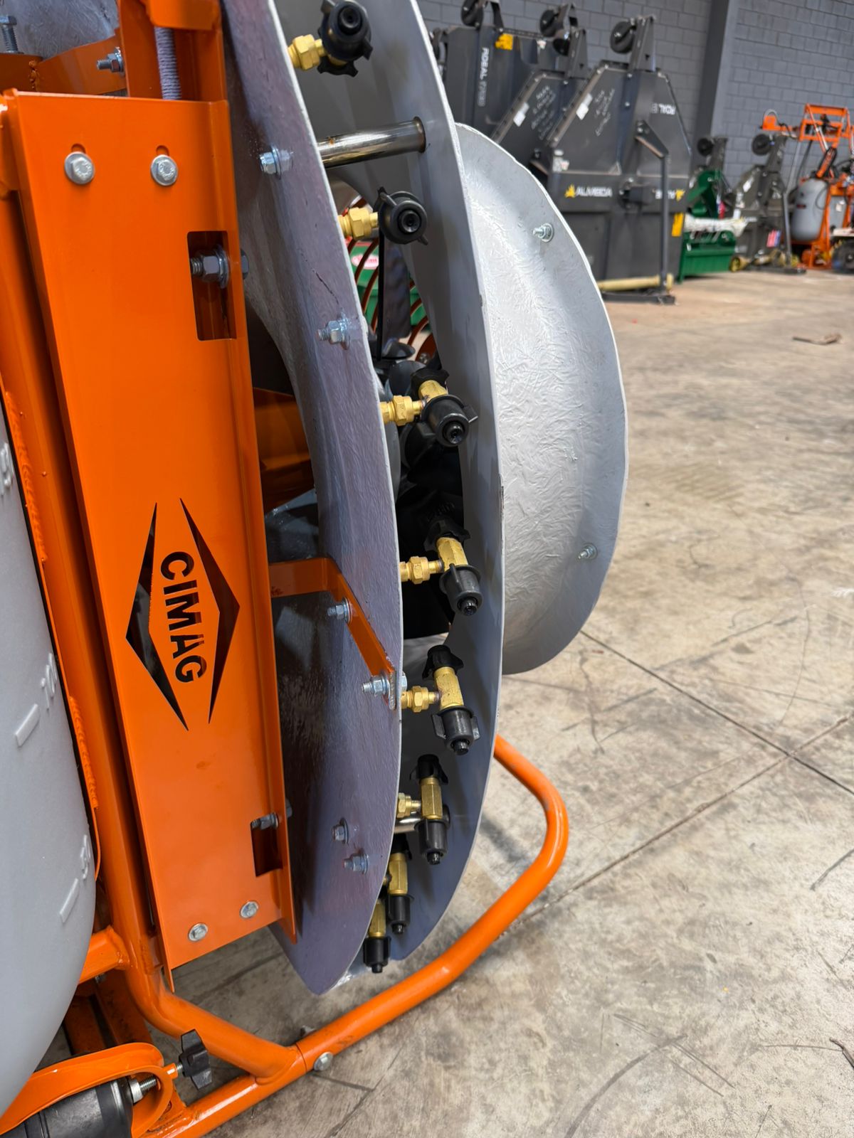 Pulverizador/Atomizador hidráulico, (novo) Marca: Cimag modelo: ATM 250, turbina ,reservatório com capacidade para 250 Litros - Imagem 5