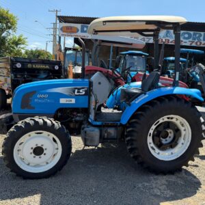 LS Tractor modelo: U60R 4x4 Ano 2016  com creeeper/redutor de velocidade e reversor de marchas