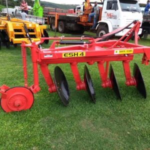 ARADO REVERSÍVEL Marca: SANTA IZABEL (novo) com reversão hidráulica por pistão, Modelo: ESH de 4 discos de 28 polegadas