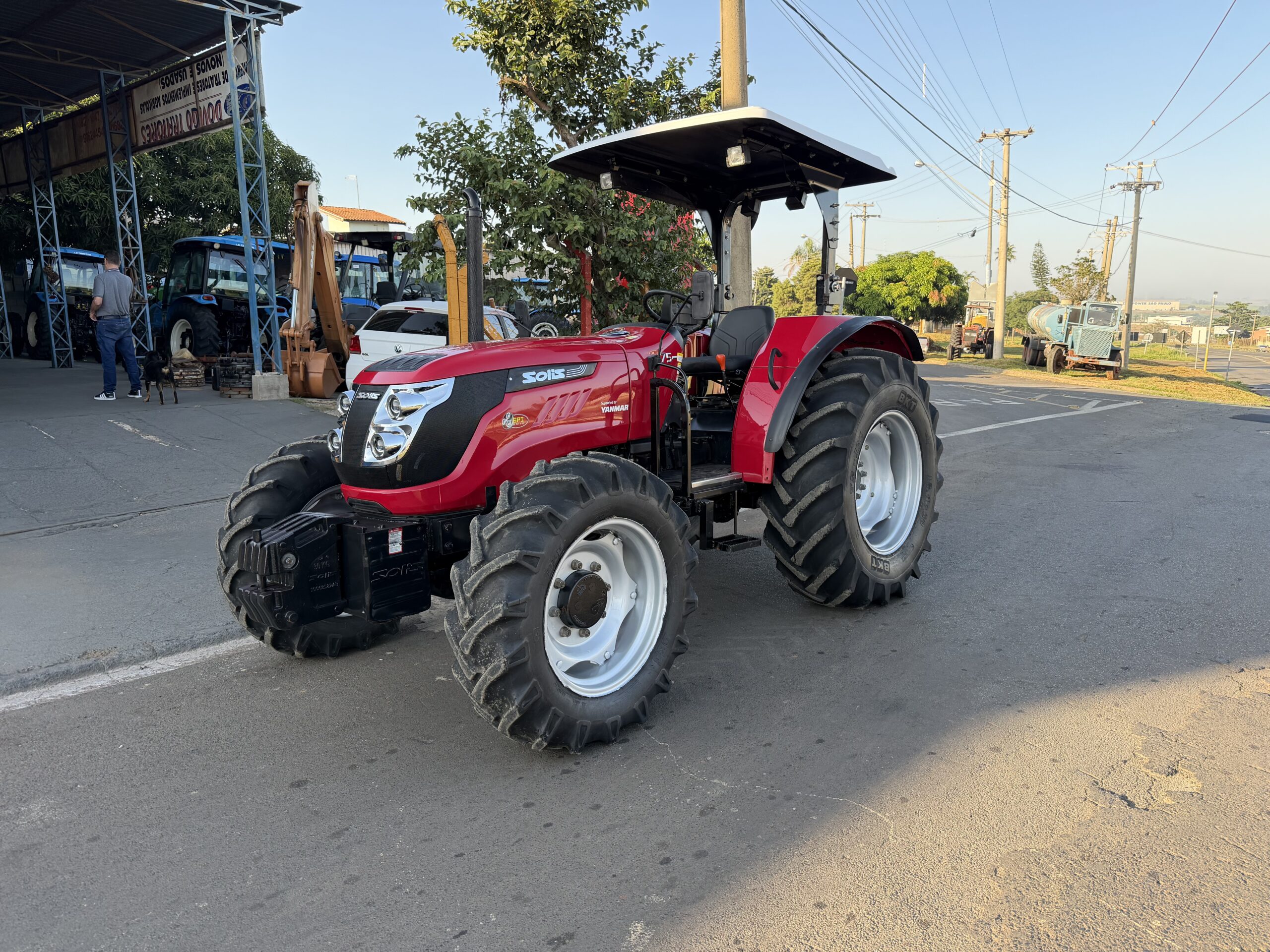 Yanmar Solis 75 4x4 Ano 2022 com Reversor de marchas - Imagem 3