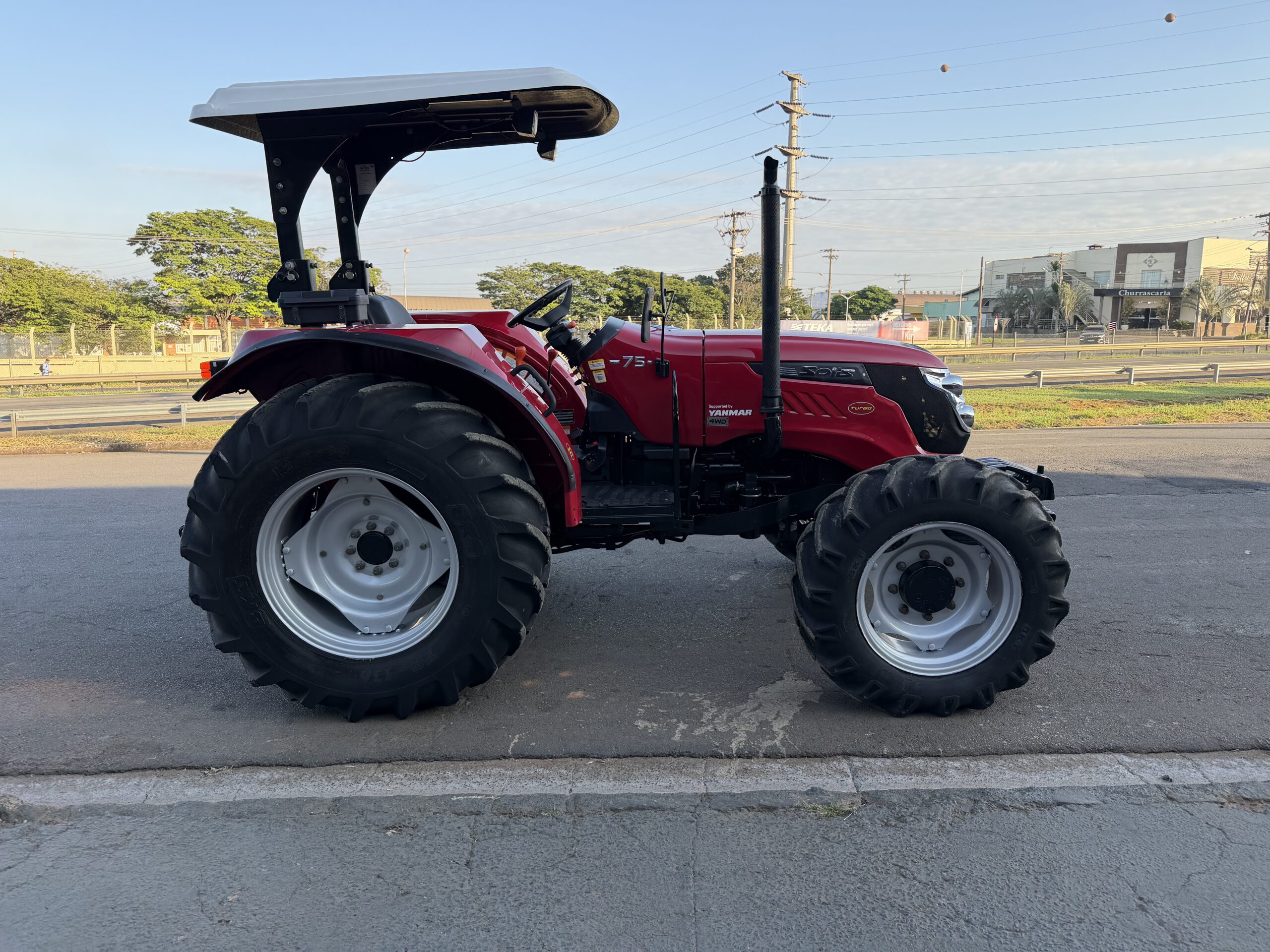 Yanmar Solis 75 4x4 Ano 2022 com Reversor de marchas - Imagem 13