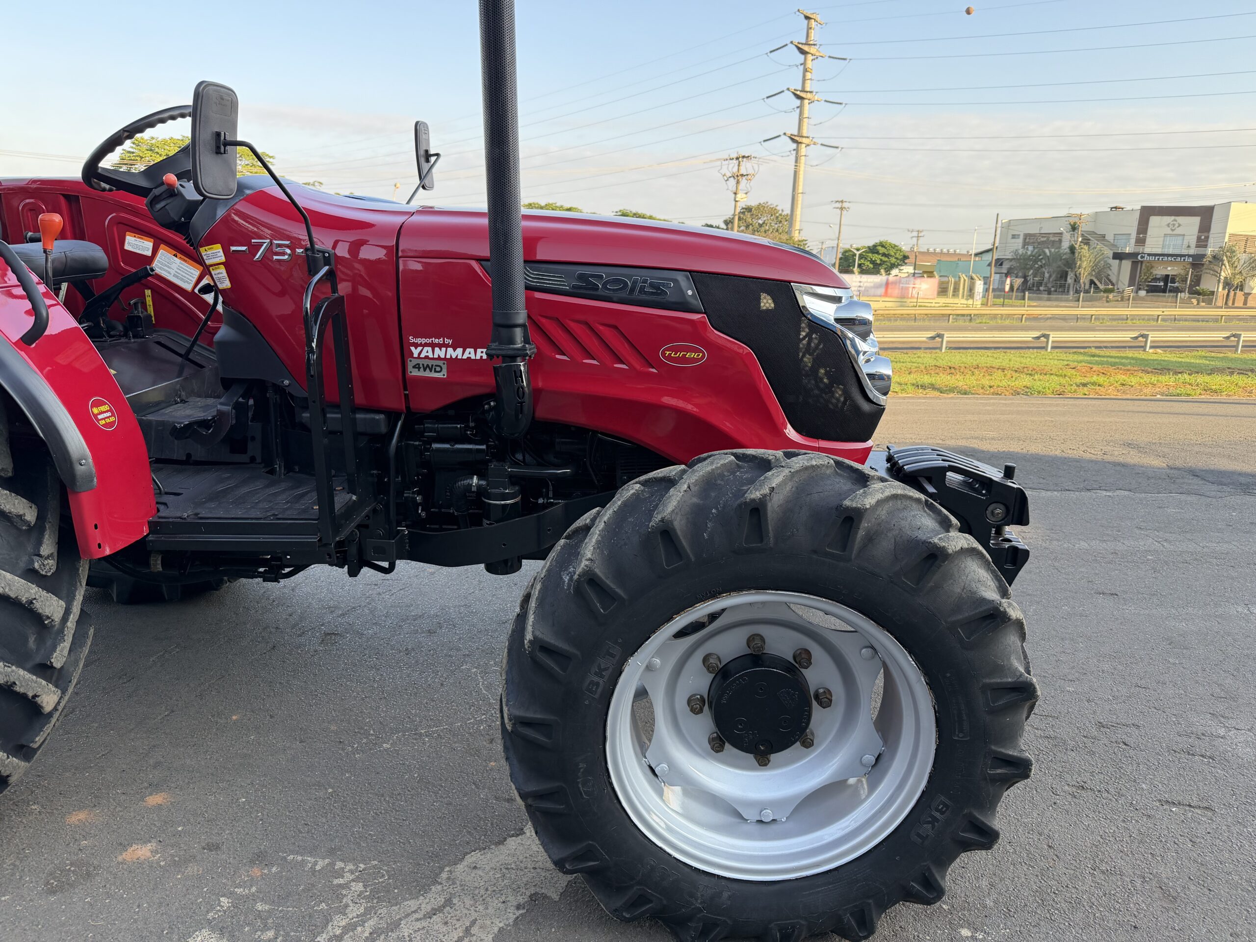 Yanmar Solis 75 4x4 Ano 2022 com Reversor de marchas - Imagem 15