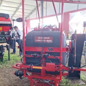 Pulverizador de pasto Pecuário-Marca: Baldan, Modelo: LIRI-PEC 600 (novo) , capacidade para 600L-Bomba JP75 com Reabastecedor / Reservatório Água Limpa com torneira