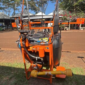 Pulverizador de pasto Pecuário-( novo) Marca: Cimag Modelo: PEC 400 / capacidade para 400L