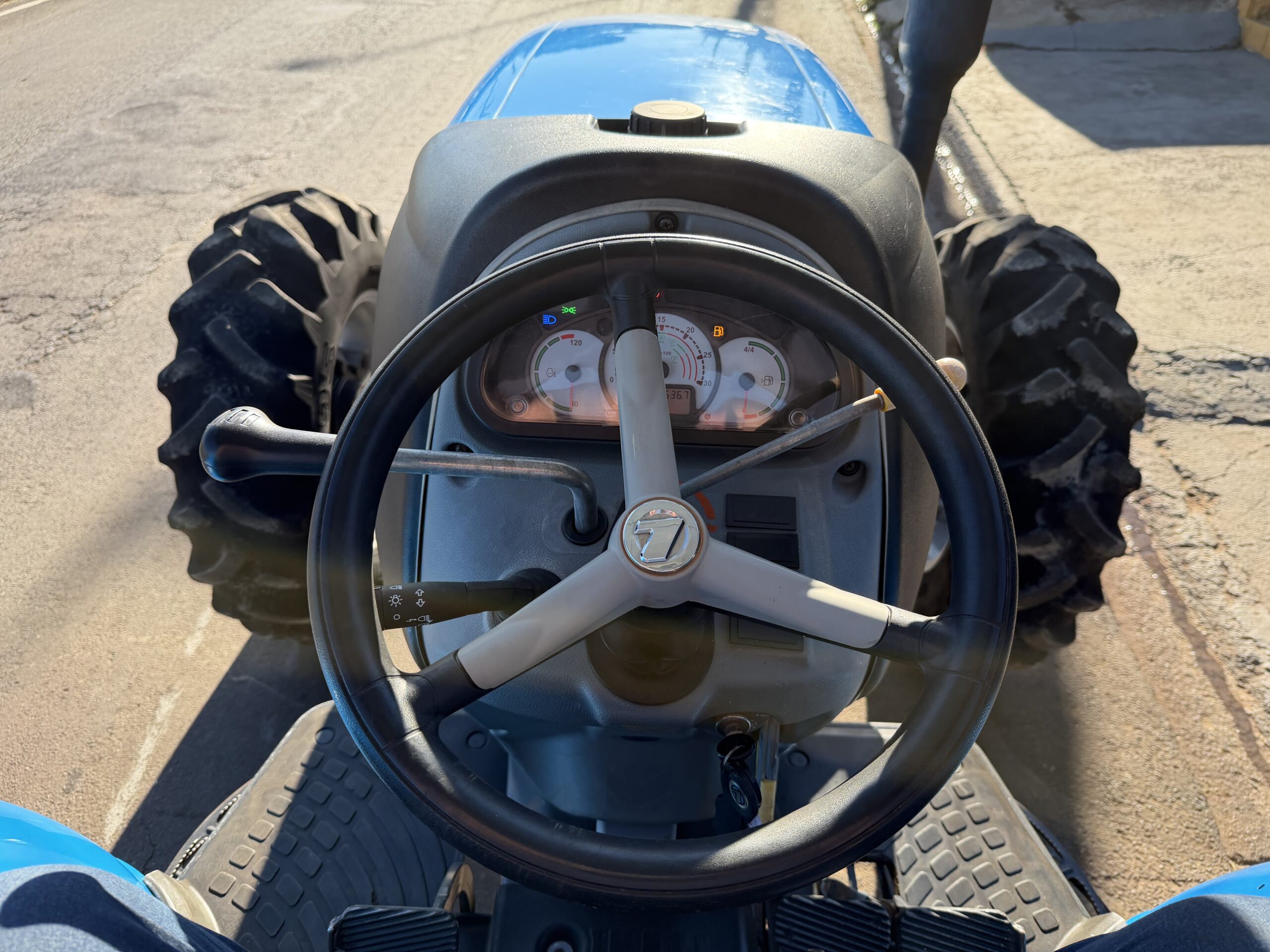 LANDINI BRUTUS 80 4x4 Ano 2023 com redutor de velocidade e Reversor de marchas - Imagem 26