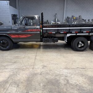 Caminhão carroceria, Marca: Ford Modelo: F4000 Ano: 1985, motor mwm e câmbio de 5 marchas.