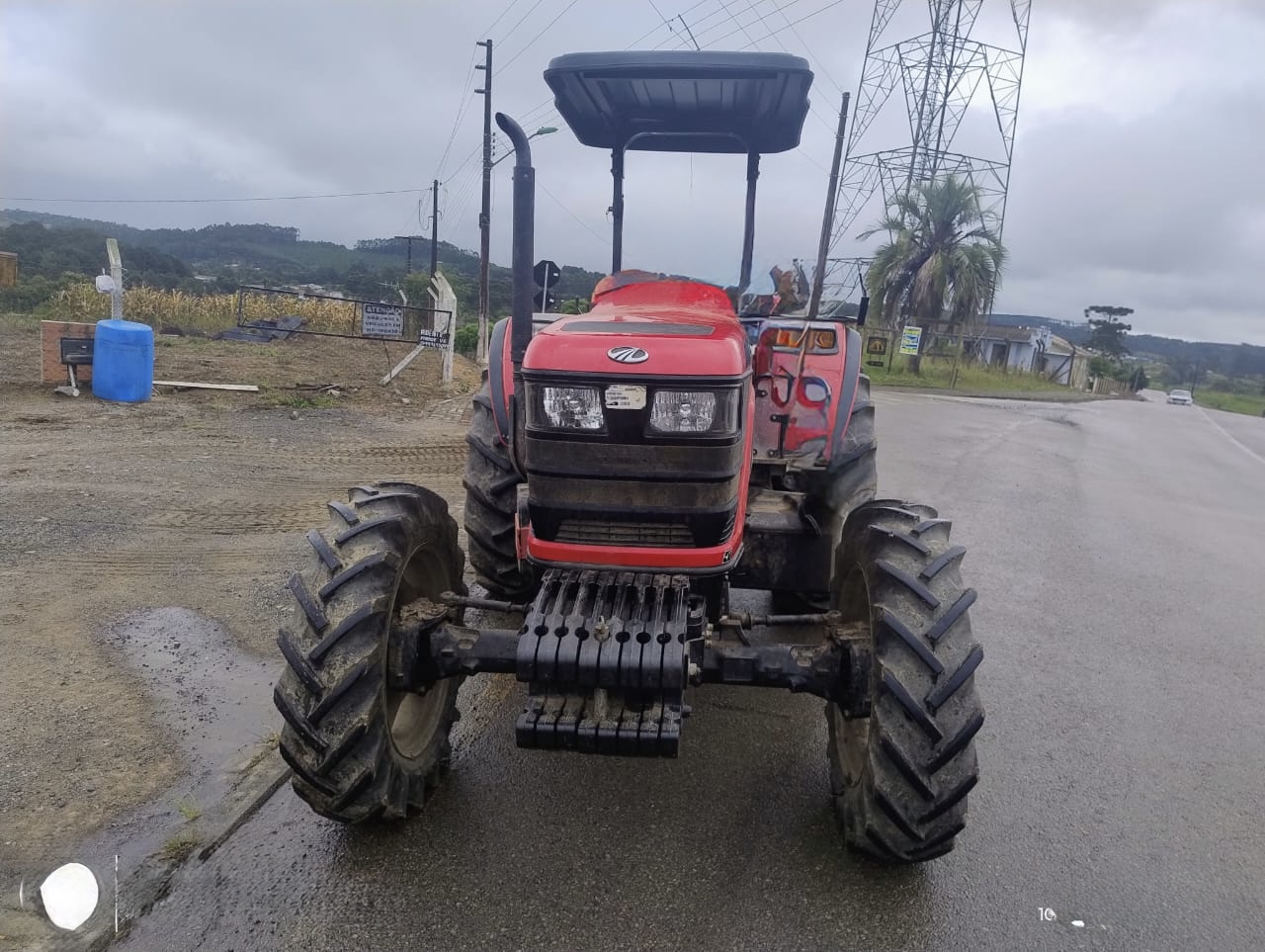 Mahindra 6065 4x4 Ano 2023 com redutor e Reversor apenas 1084 horas - Imagem 4