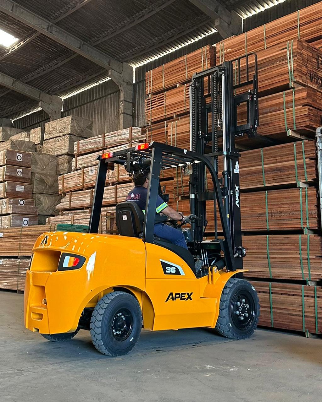 Empilhadeira duplex (nova) , Marca: APEX Modelo: Apex 36D para 3.6 ton ,com torre de 3.50 m e motor a diesel - Imagem 6