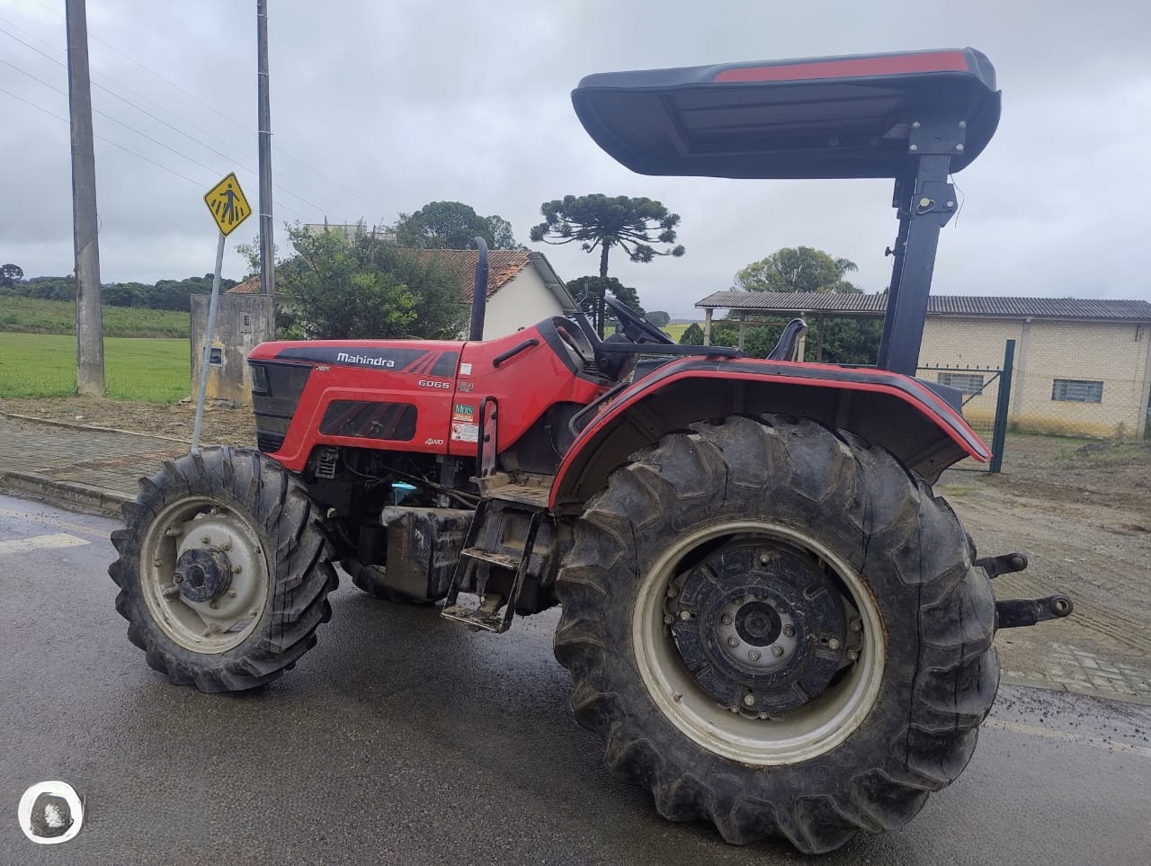 Mahindra 6065 4x4 Ano 2023 com redutor e Reversor apenas 1084 horas