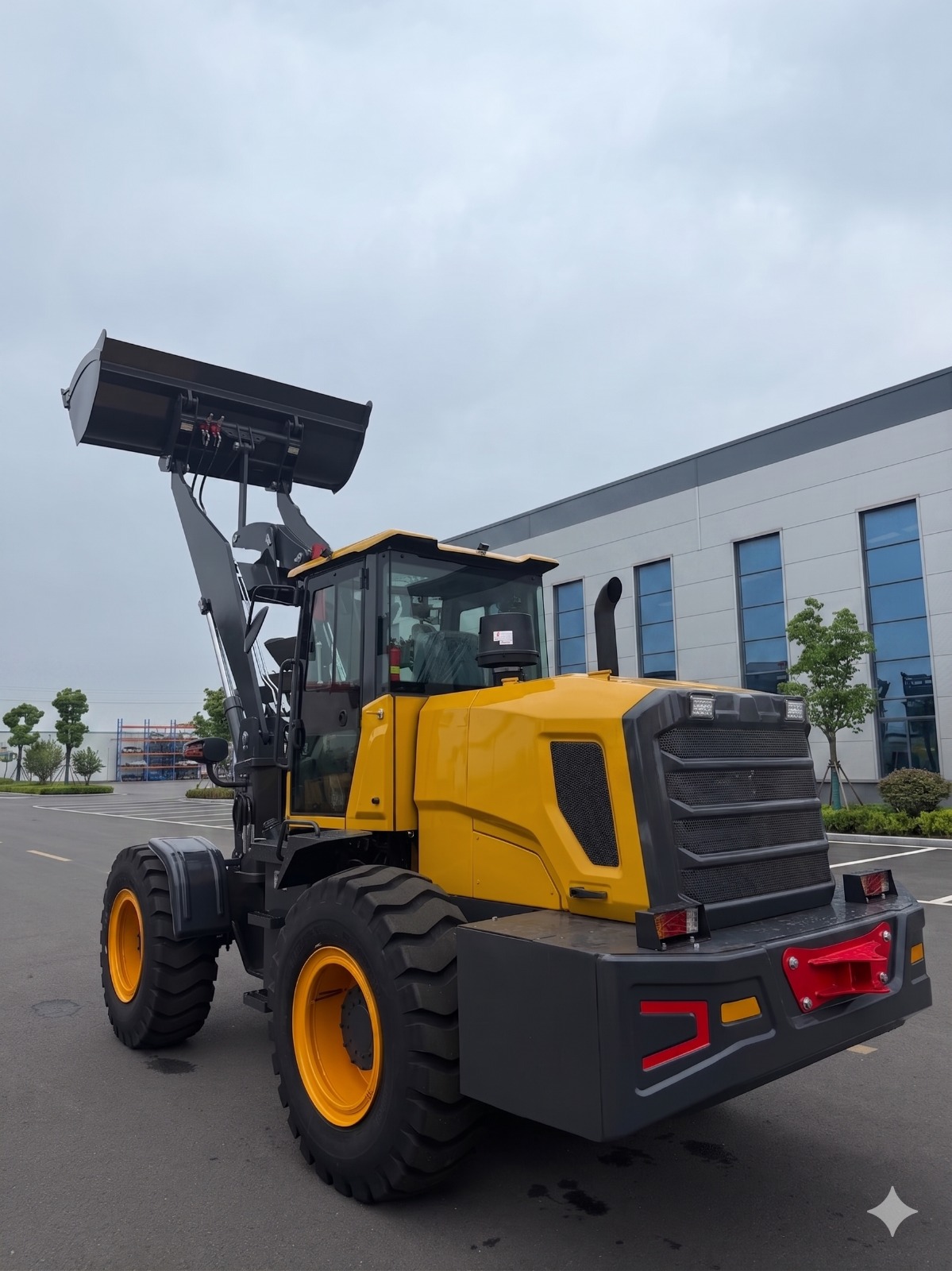 Pá Carregadeira (nova) Marca: FORZA Modelo: W946 4x4 linha Premiun, Ano: 2026, Cabinada de fábrica com ar condicionado. - Imagem 5