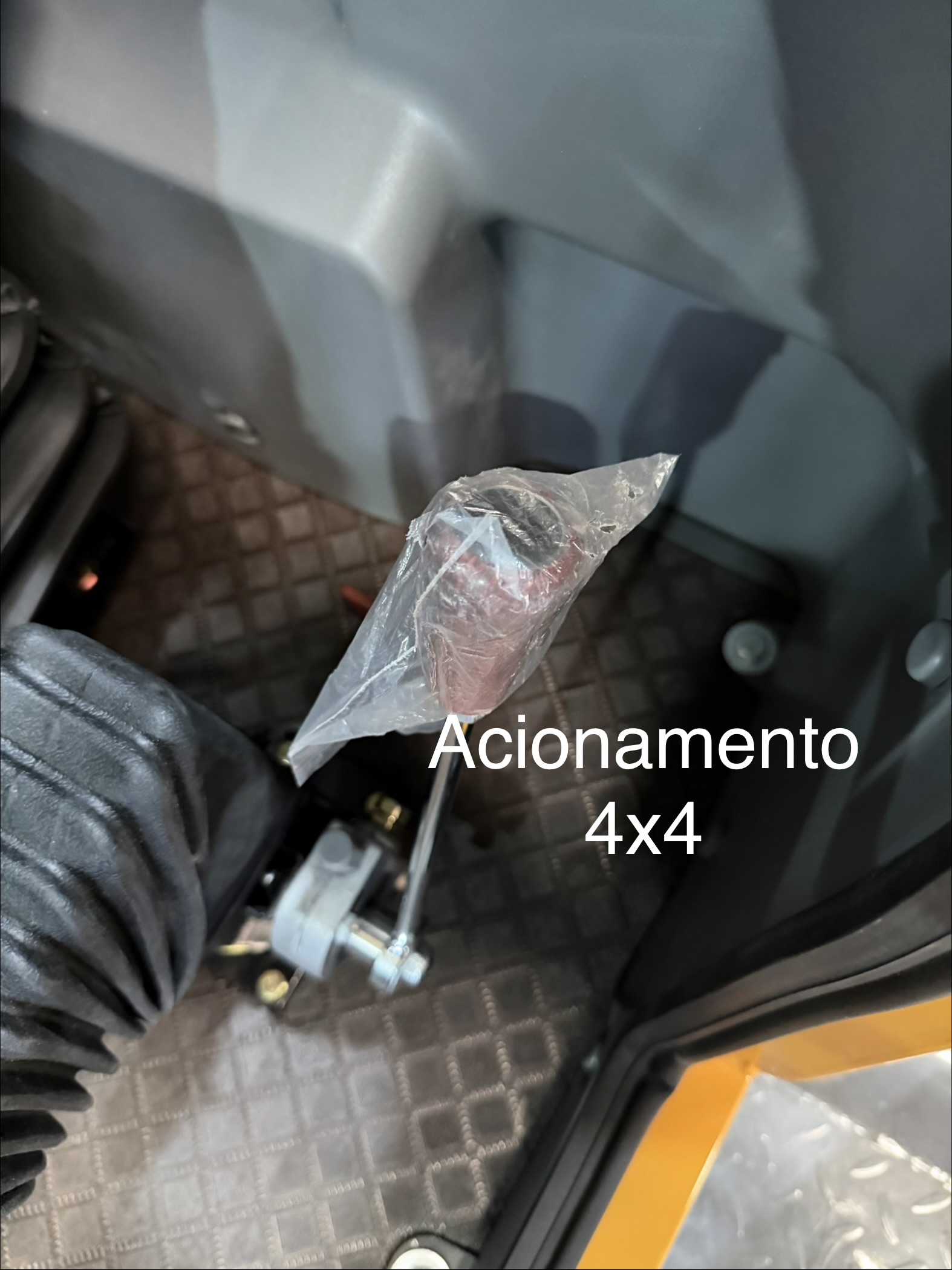 Pá Carregadeira (nova) Marca: TLM Modelo: 928L 4x4 linha Premiun, Ano: 2026, Cabinada de fábrica com ar condicionado - Imagem 42