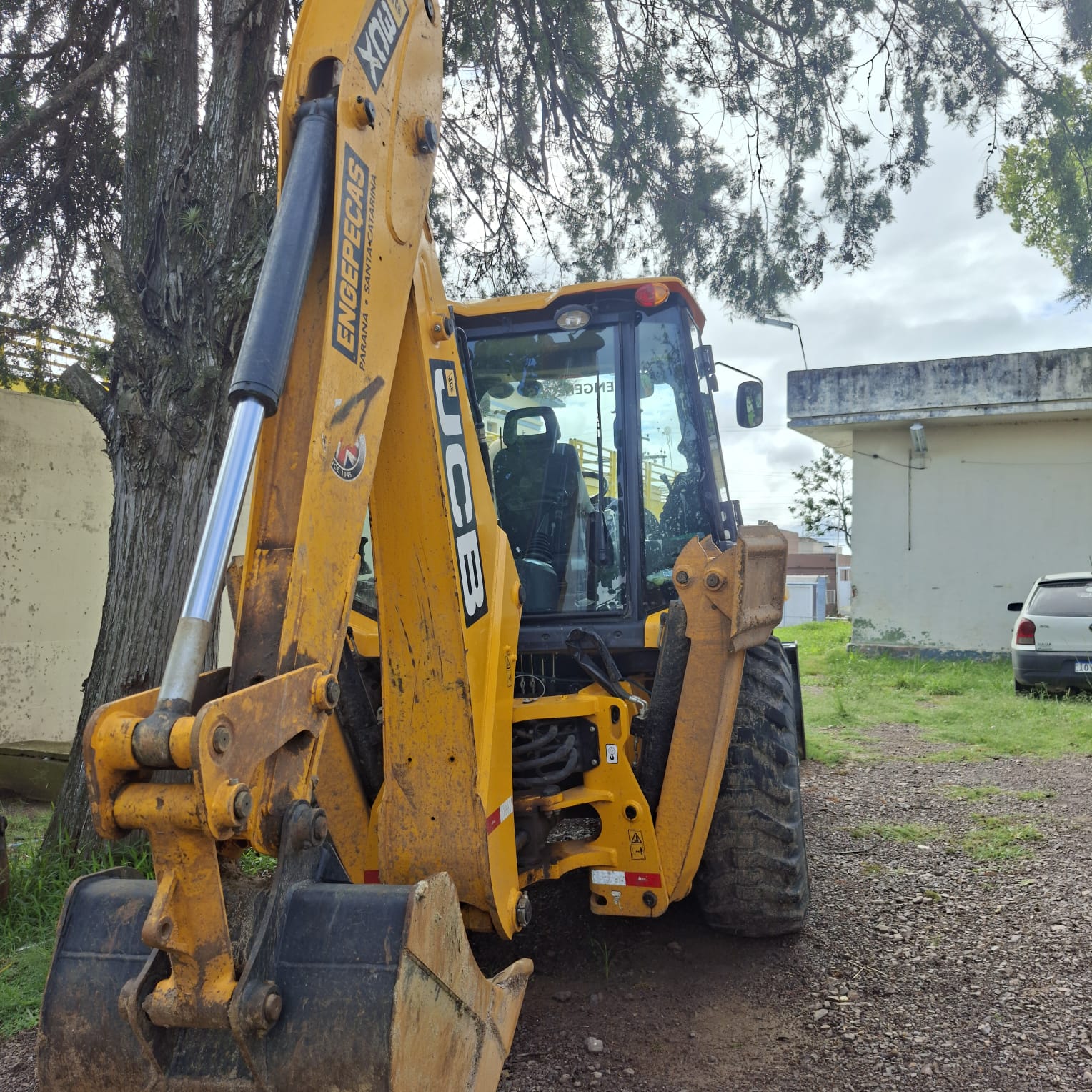 Retroescavadeira JCB Modelo: 3CX 4x4 Ano : 2024 Cabinada com 1137 horas - Imagem 3