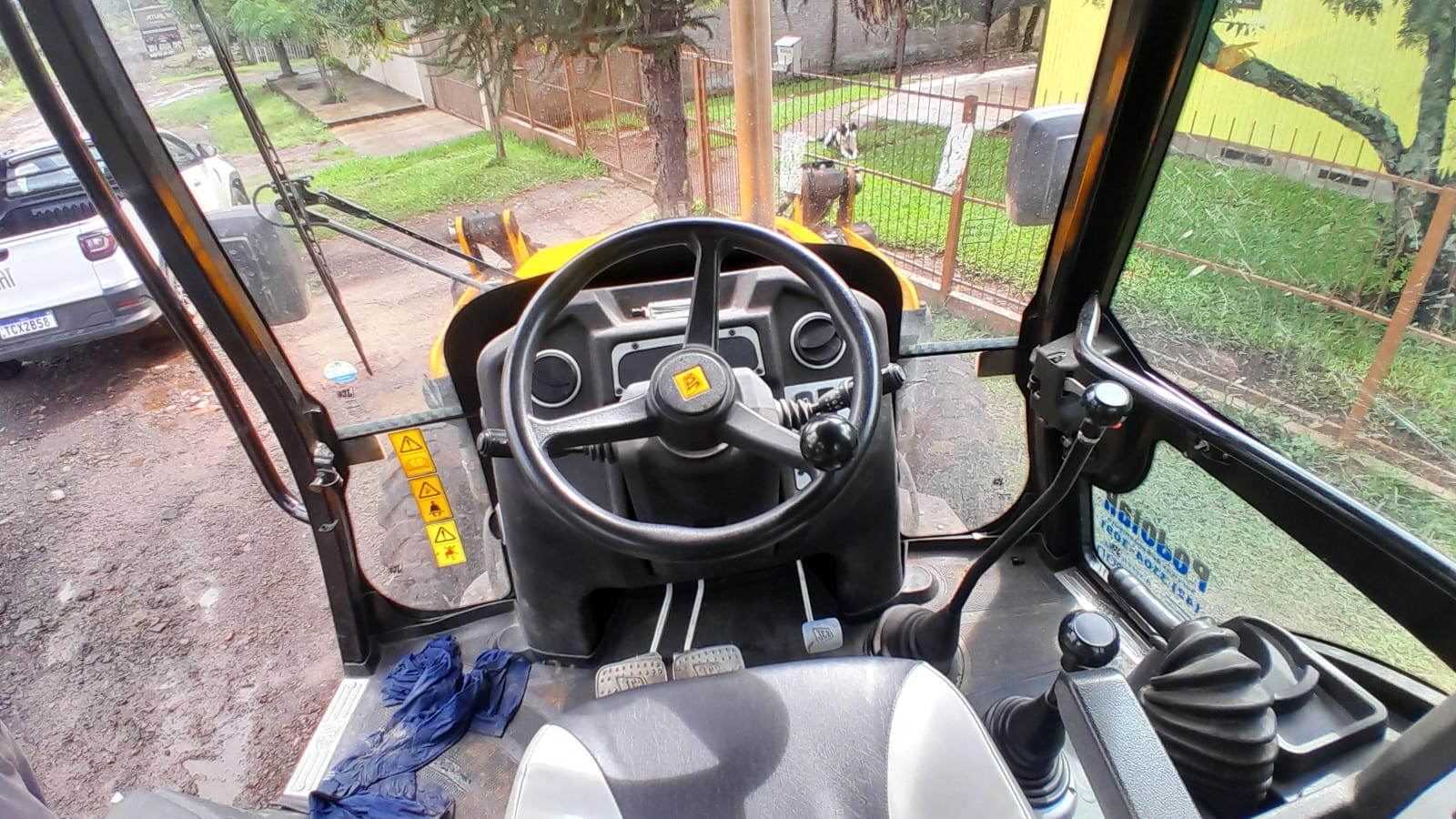Retroescavadeira JCB Modelo: 3CX 4x4 Ano : 2024 Cabinada com 1137 horas - Imagem 7