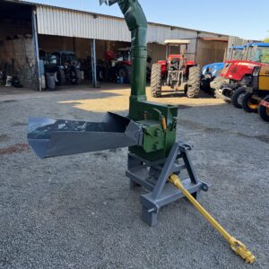 Picadeira/Ensiladeira para trator Marca: Nogueira Modelo: EN 12 equipamento usado.