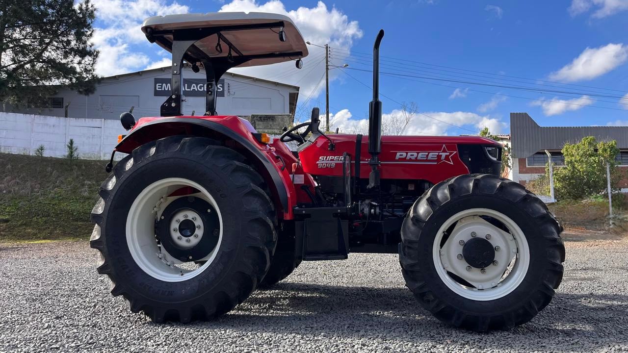 Trator Agrícola novo Marca: PREET Modelo 9049 4x4 com Reversor de marchas. - Imagem 4