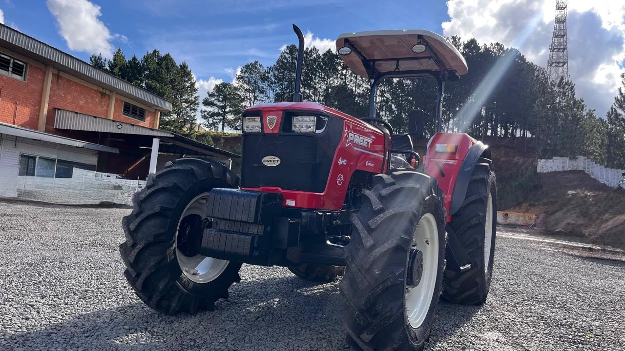 Trator Agrícola novo Marca: PREET Modelo 9049 4x4 com Reversor de marchas. - Imagem 2