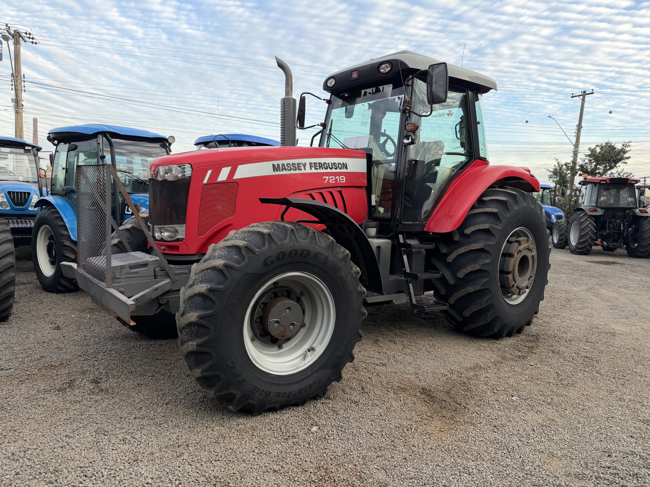 Massey Ferguson 7219 Cabinado 4x4 Ano: 2019/2020 Cod (01) - Imagem 2