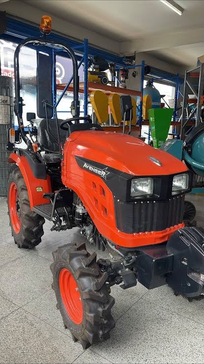 Trator Agrícola (novo) Marca: PREET Modelo: 2549 4x4 - Imagem 3