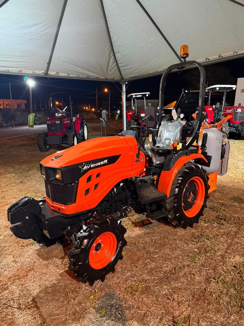 Trator Agrícola (novo) Marca: PREET Modelo: 2549 4x4 - Imagem 6