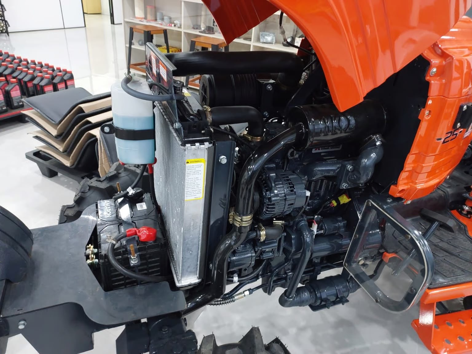 Trator Agrícola (novo) Marca: PREET Modelo: 2549 4x4 - Imagem 7
